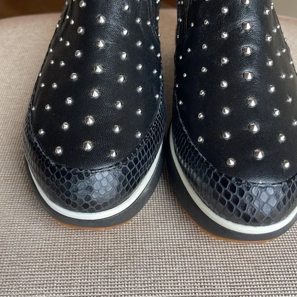 NWOT DONALD PLINER LIZZEE COMFY SLIP ON STUDDED PLATFORM LEATHER SHOES SIZE 8M - Picture 15 of 17